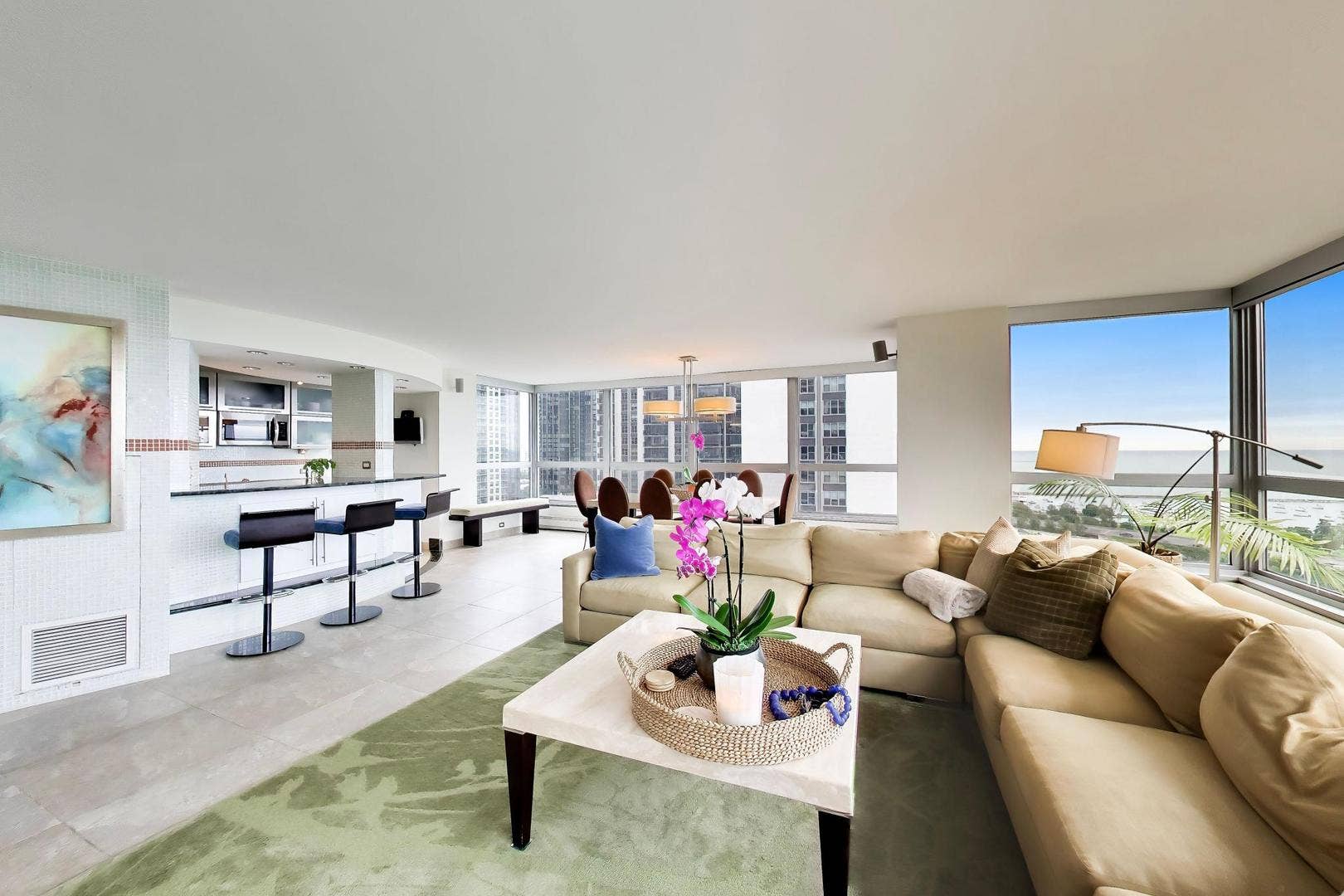 360 E Randolph Street, #1401, Chicago, IL 60601