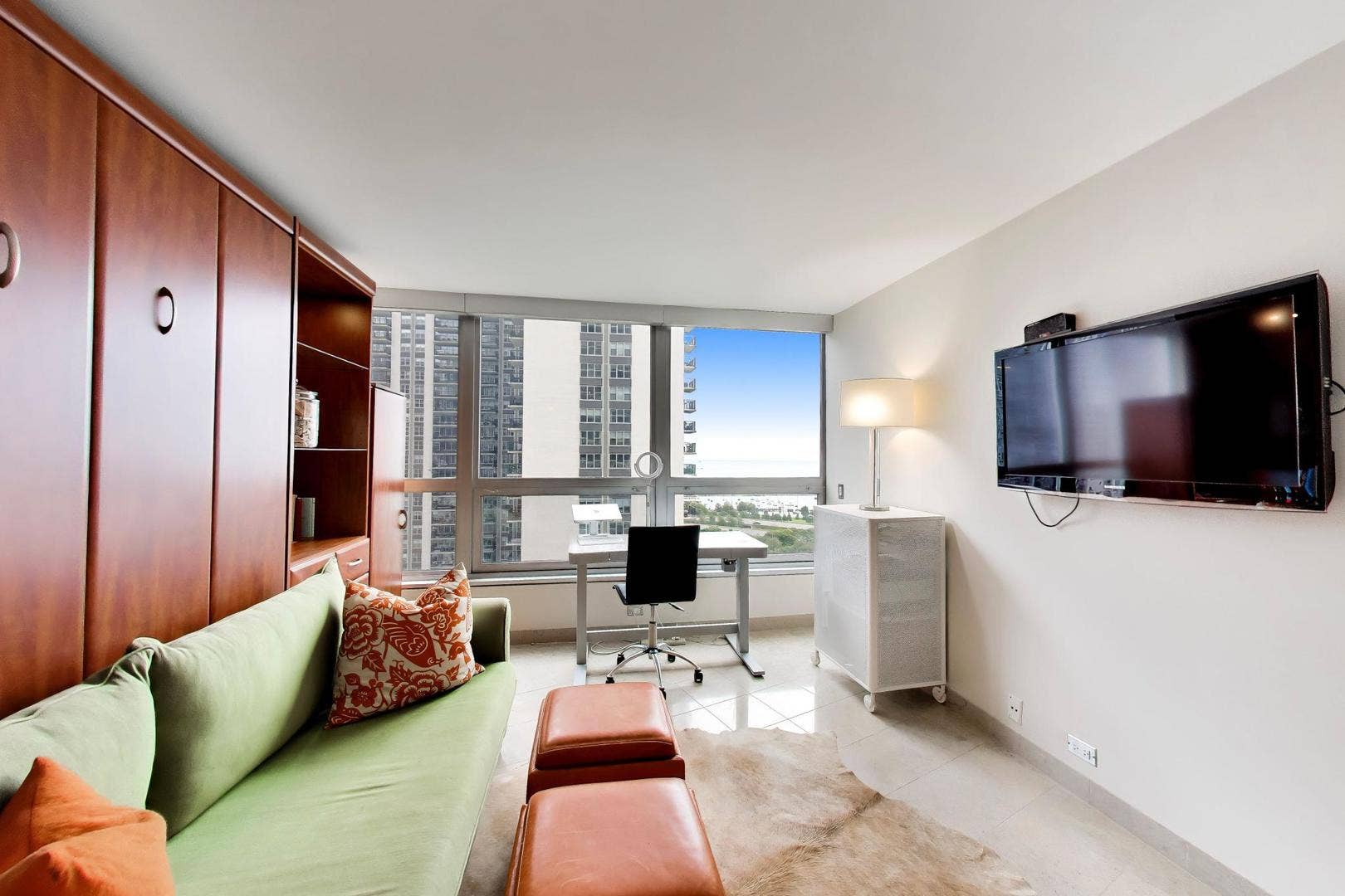 360 E Randolph Street, #1401, Chicago, IL 60601
