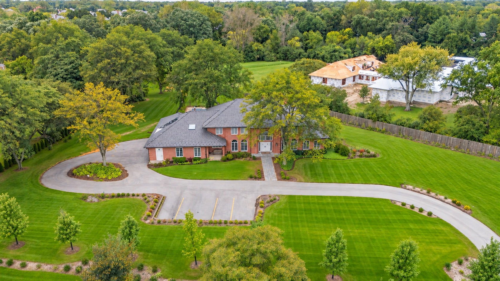 711 W Old Elm Road, Lake Forest, IL 60045 711 W Old Elm Road, Lake Forest, IL 60045