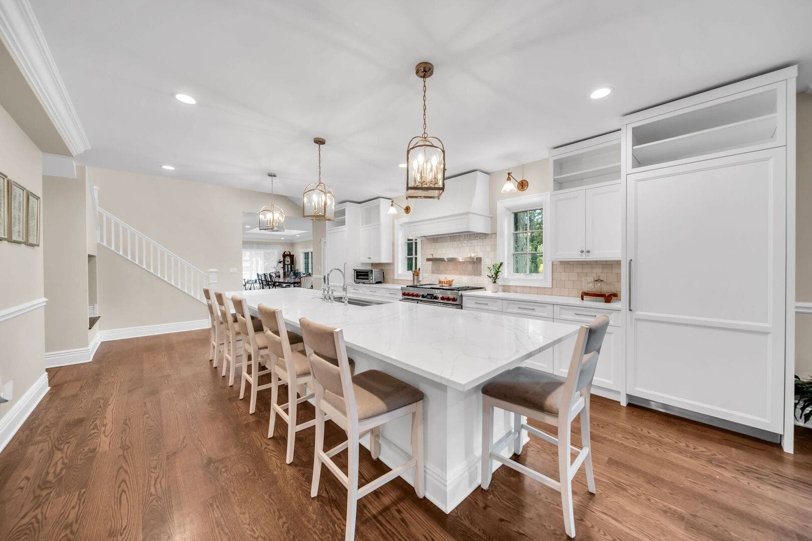 711 W Old Elm Road, Lake Forest, IL 60045 711 W Old Elm Road, Lake Forest, IL 60045