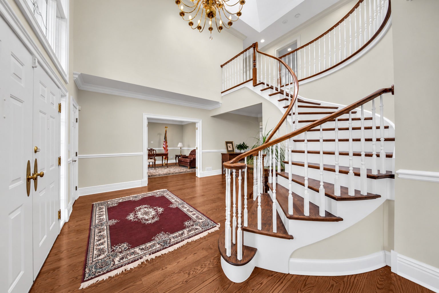 711 W Old Elm Road, Lake Forest, IL 60045 711 W Old Elm Road, Lake Forest, IL 60045