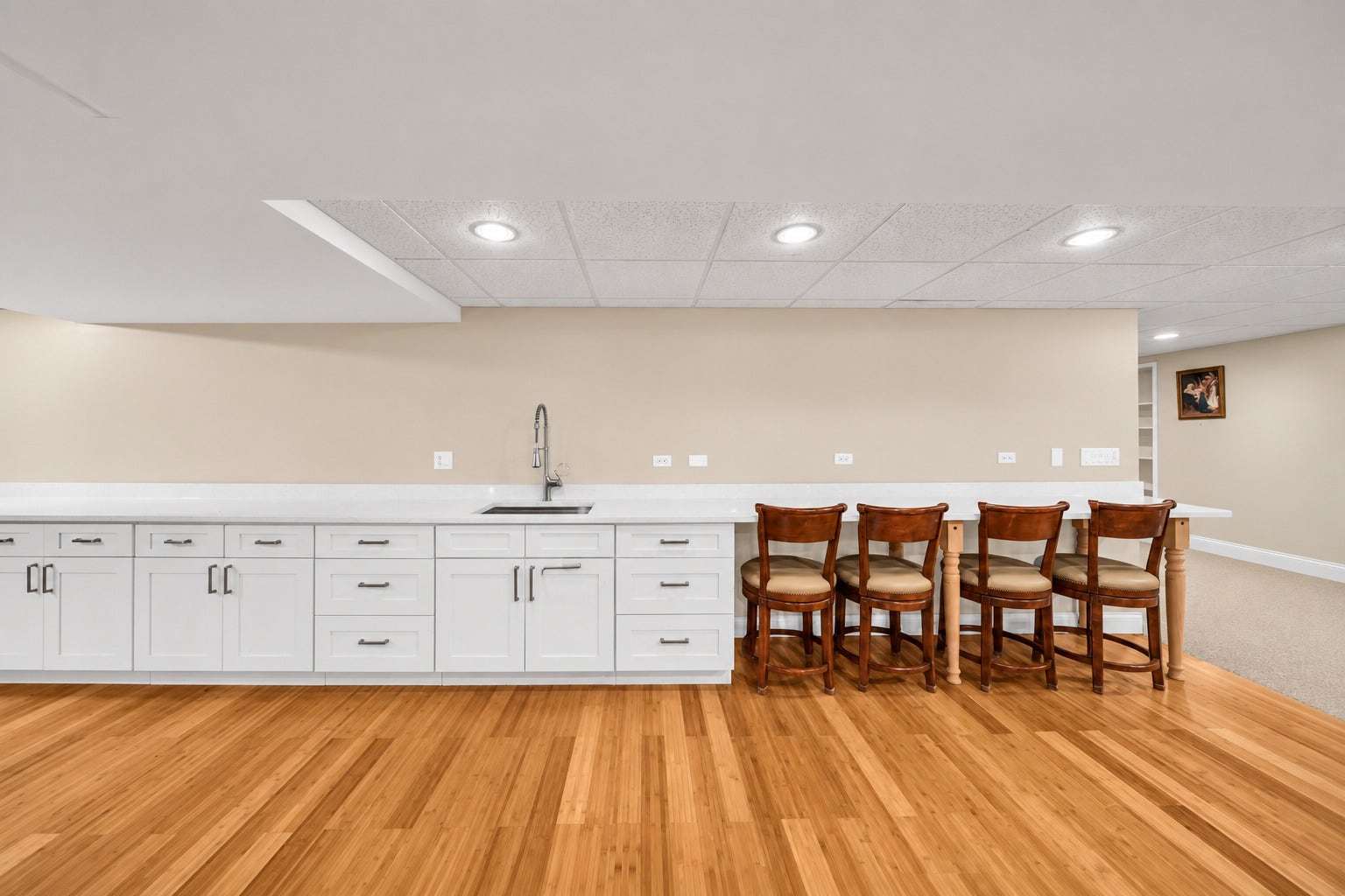 711 W Old Elm Road, Lake Forest, IL 60045 711 W Old Elm Road, Lake Forest, IL 60045
