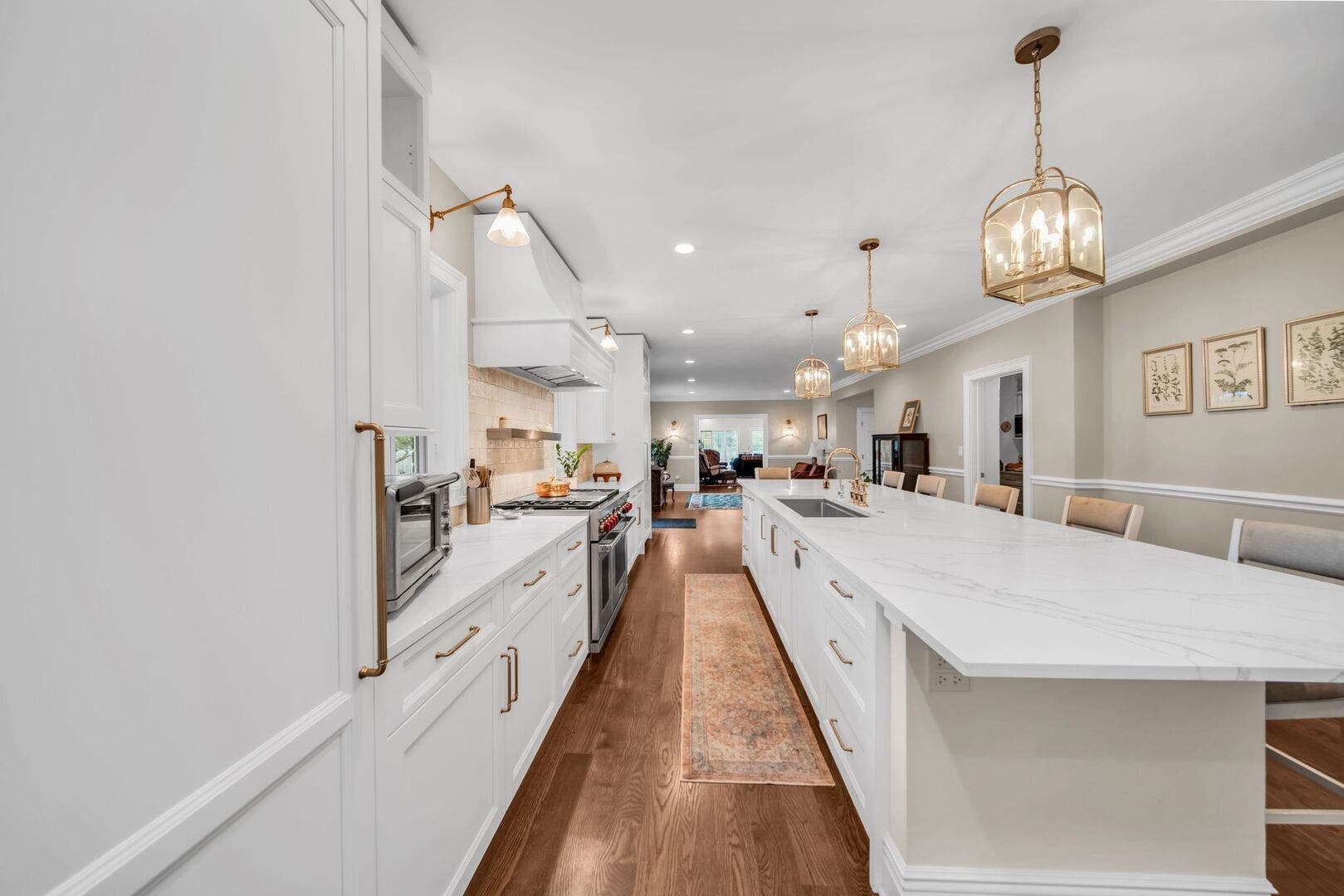 711 W Old Elm Road, Lake Forest, IL 60045 711 W Old Elm Road, Lake Forest, IL 60045