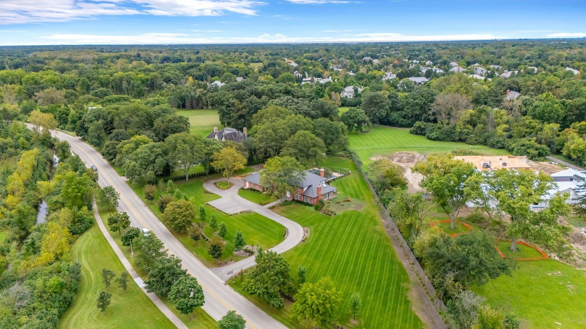 711 W Old Elm Road, Lake Forest, IL 60045 711 W Old Elm Road, Lake Forest, IL 60045