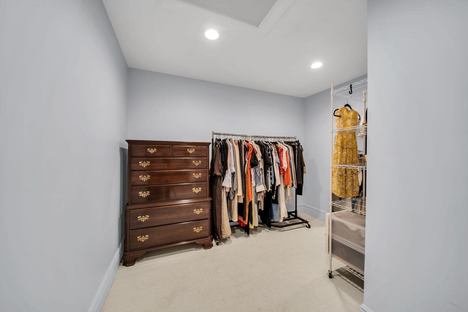 711 W Old Elm Road, Lake Forest, IL 60045 711 W Old Elm Road, Lake Forest, IL 60045