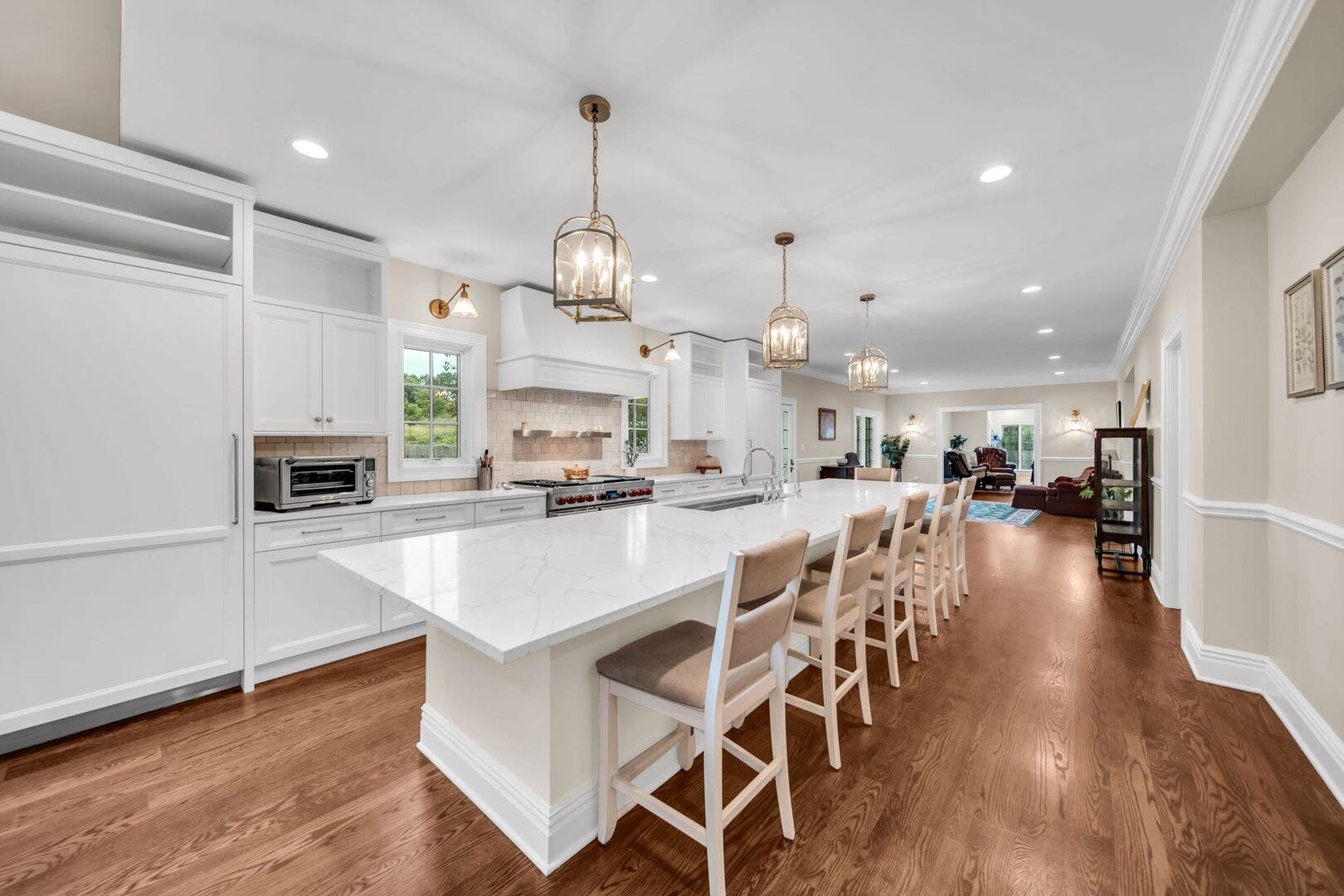 711 W Old Elm Road, Lake Forest, IL 60045 711 W Old Elm Road, Lake Forest, IL 60045