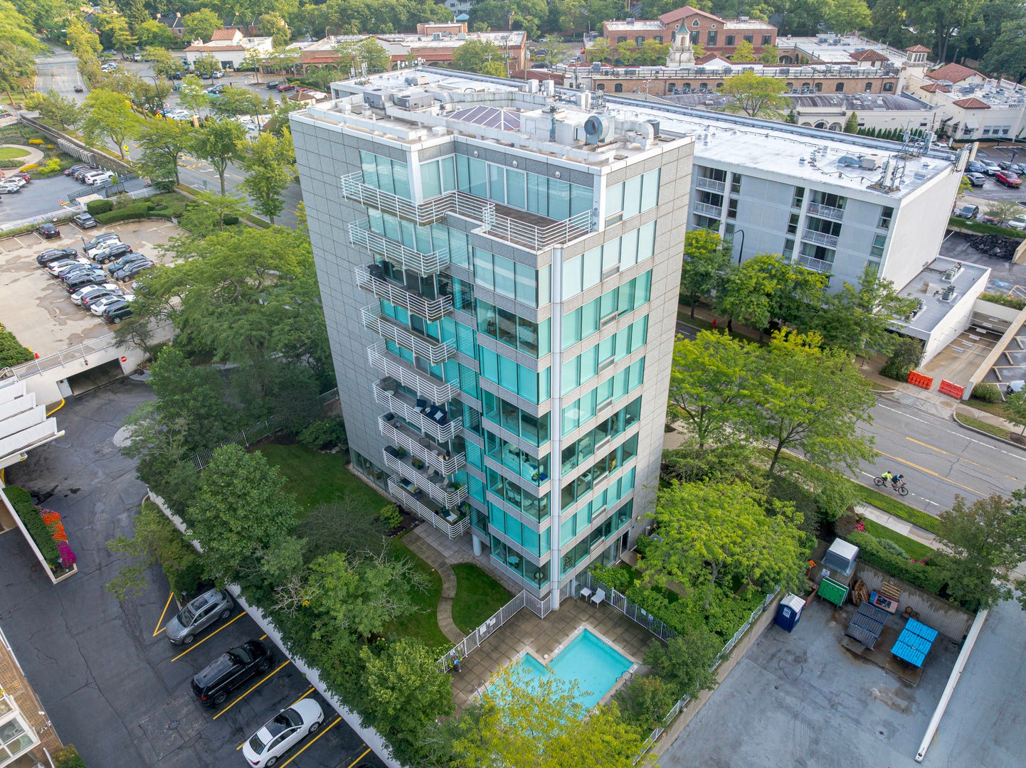 1618 SHERIDAN Road, #PH, Wilmette, IL 60091 1618 SHERIDAN Road, #PH, Wilmette, IL 60091