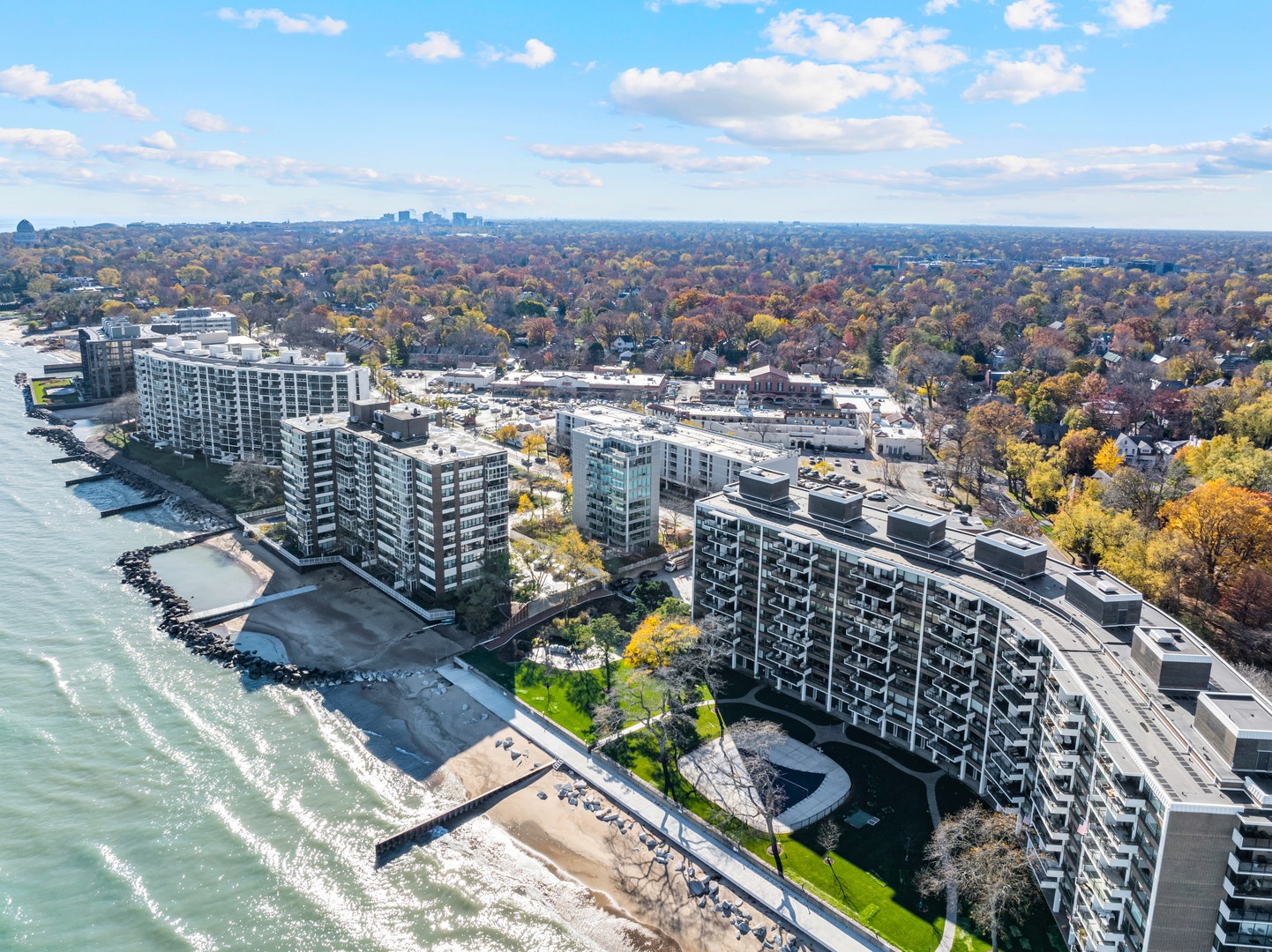1618 SHERIDAN Road, #PH, Wilmette, IL 60091 1618 SHERIDAN Road, #PH, Wilmette, IL 60091