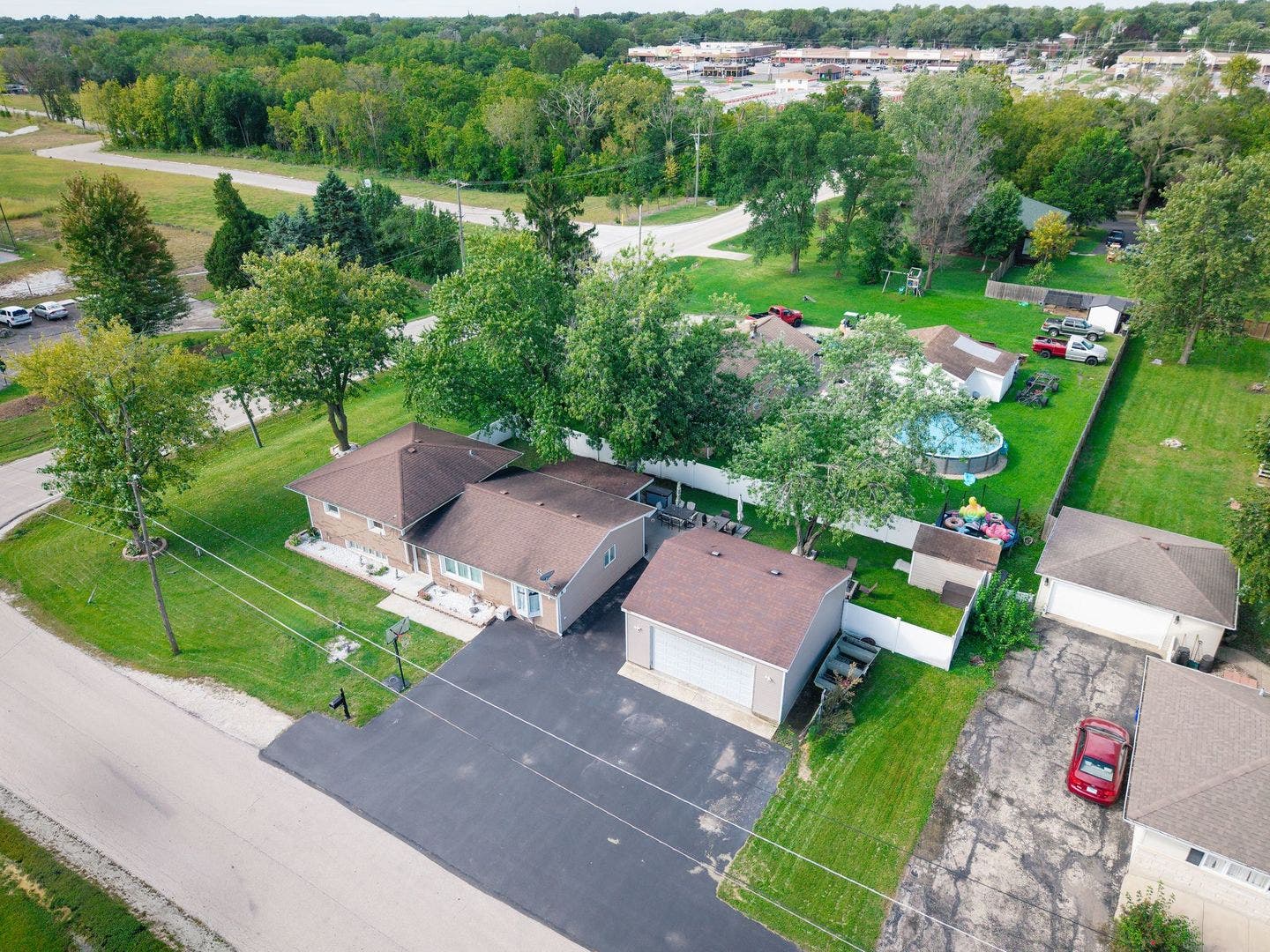 960 Becker Lane, Aurora, IL 60505