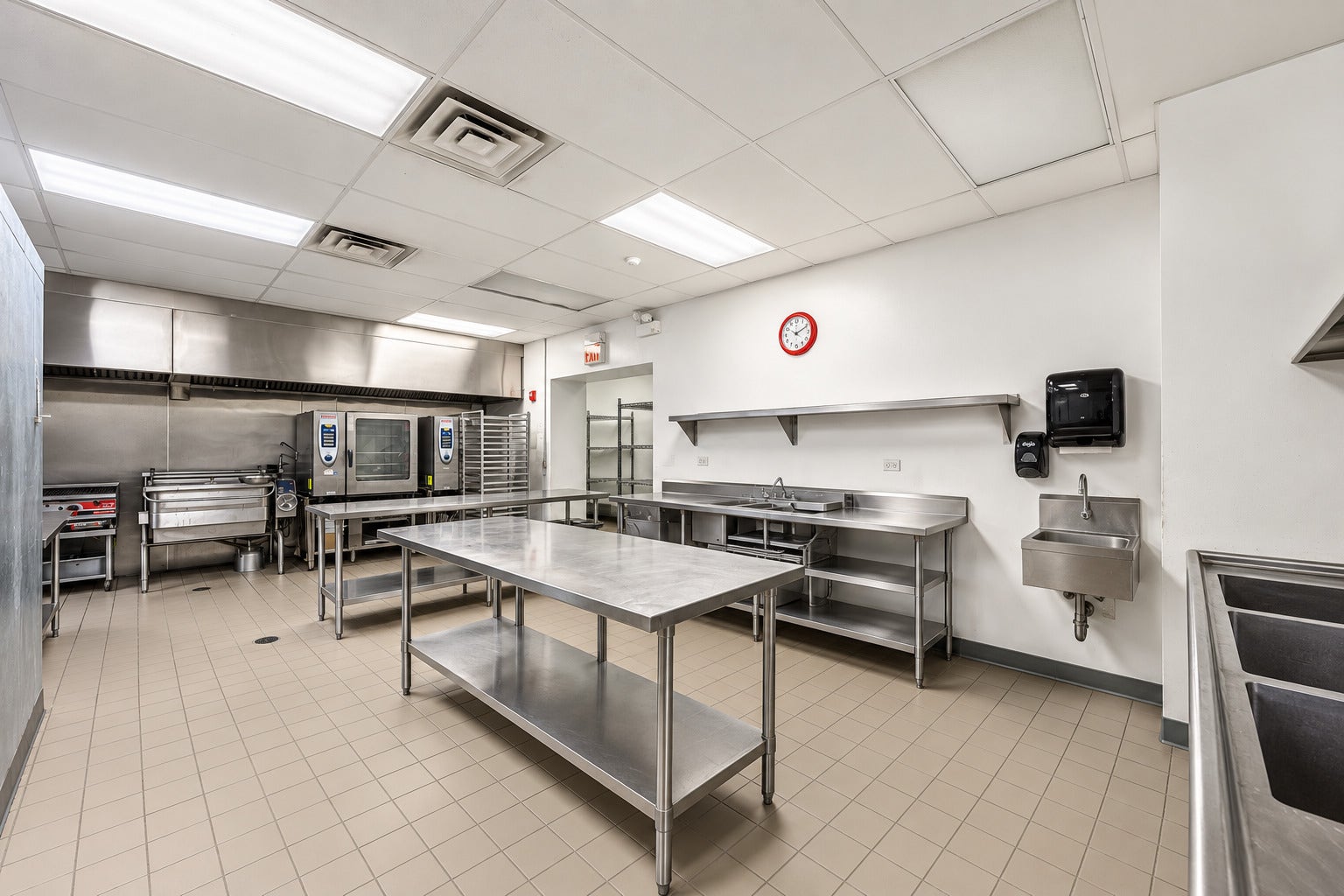 1960 W 13th Street, Chicago, IL 60608 1960 W 13th Street, Chicago, IL 60608