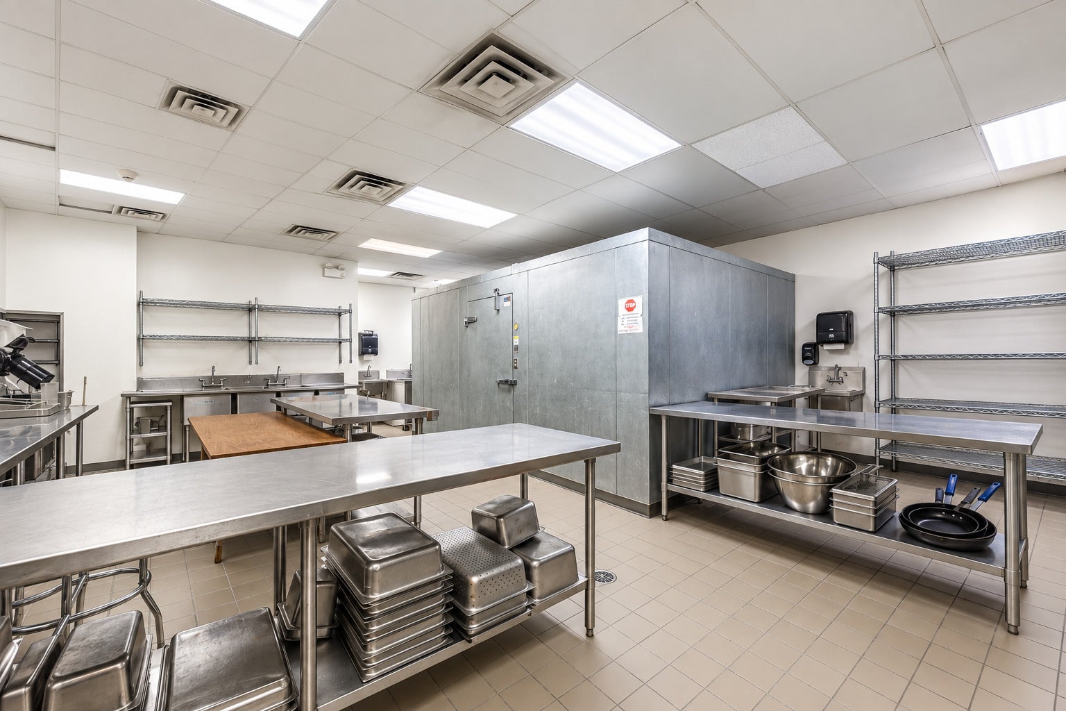 1960 W 13th Street, Chicago, IL 60608 1960 W 13th Street, Chicago, IL 60608