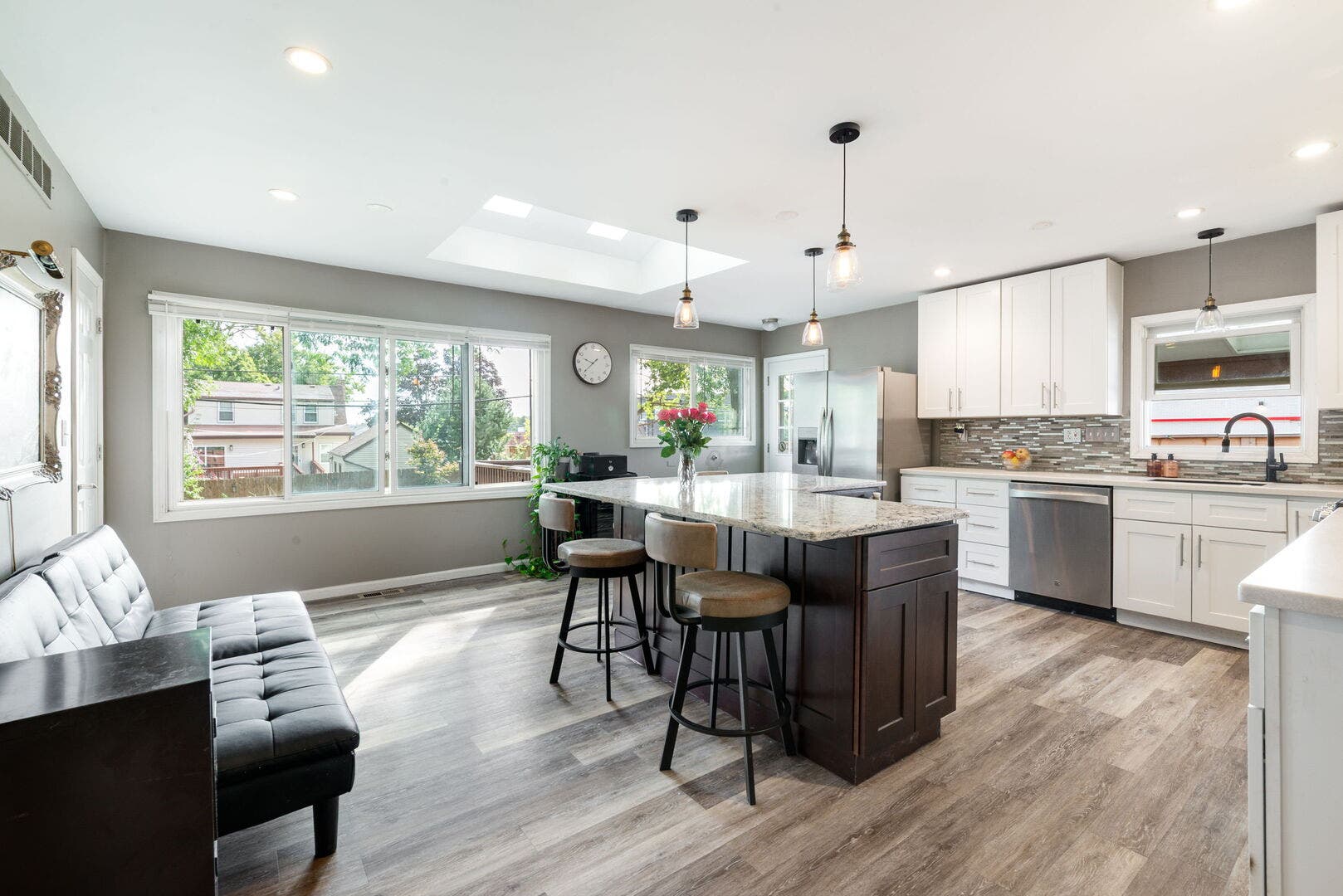 4241 Washington Street, Downers Grove, IL 60515 4241 Washington Street, Downers Grove, IL 60515