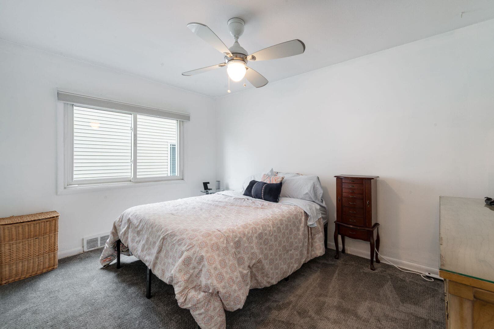 4241 Washington Street, Downers Grove, IL 60515 4241 Washington Street, Downers Grove, IL 60515