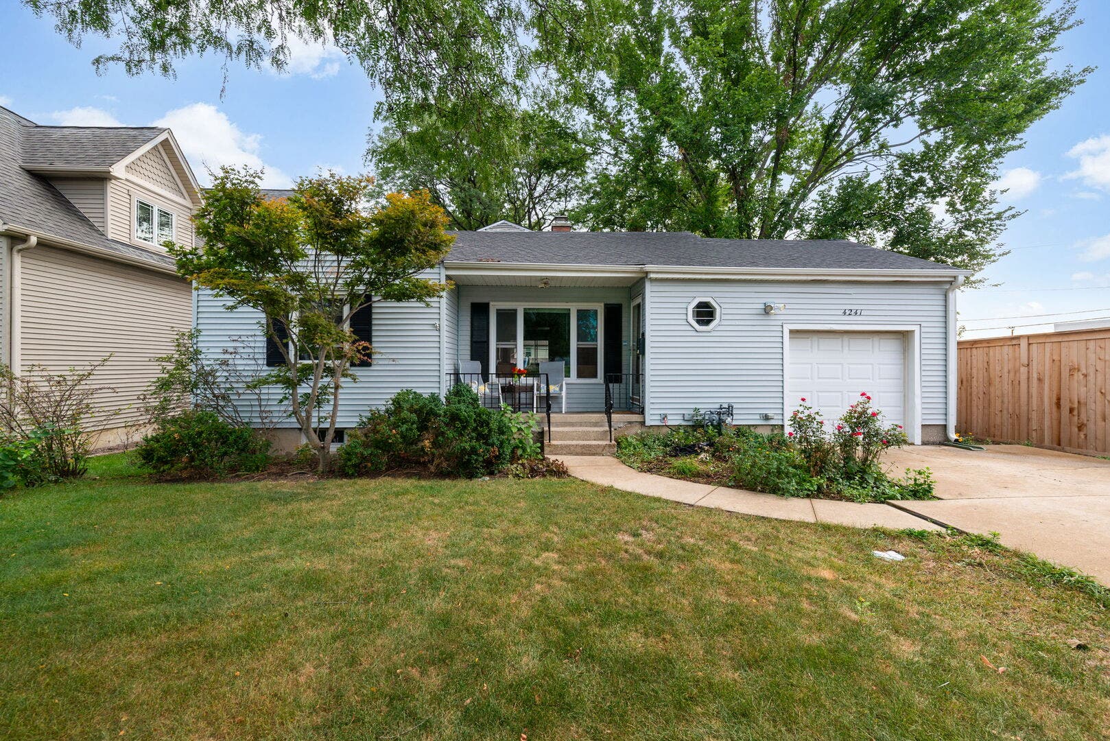 4241 Washington Street, Downers Grove, IL 60515 4241 Washington Street, Downers Grove, IL 60515