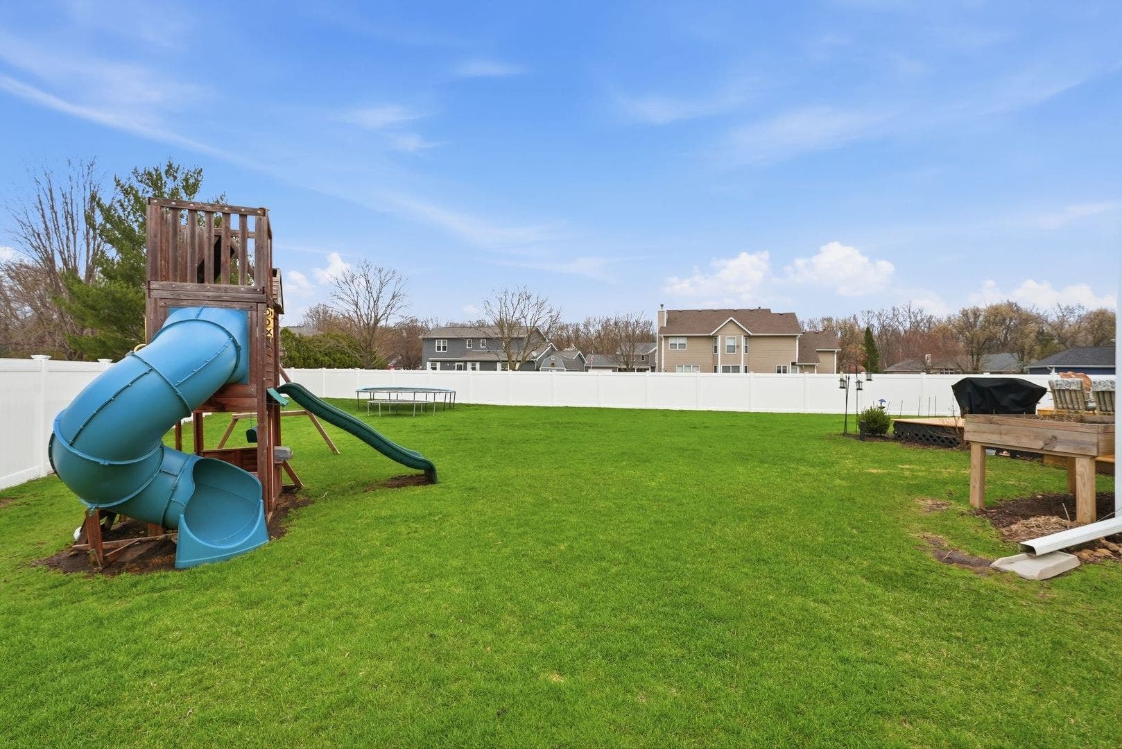 24821 S River Trail, Channahon, IL 60410 24821 S River Trail, Channahon, IL 60410