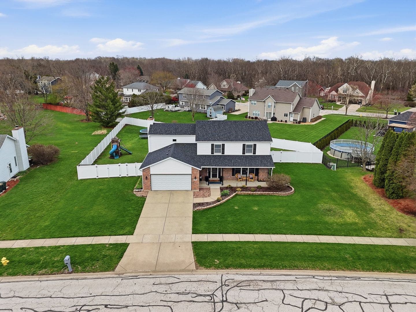 24821 S River Trail, Channahon, IL 60410 24821 S River Trail, Channahon, IL 60410