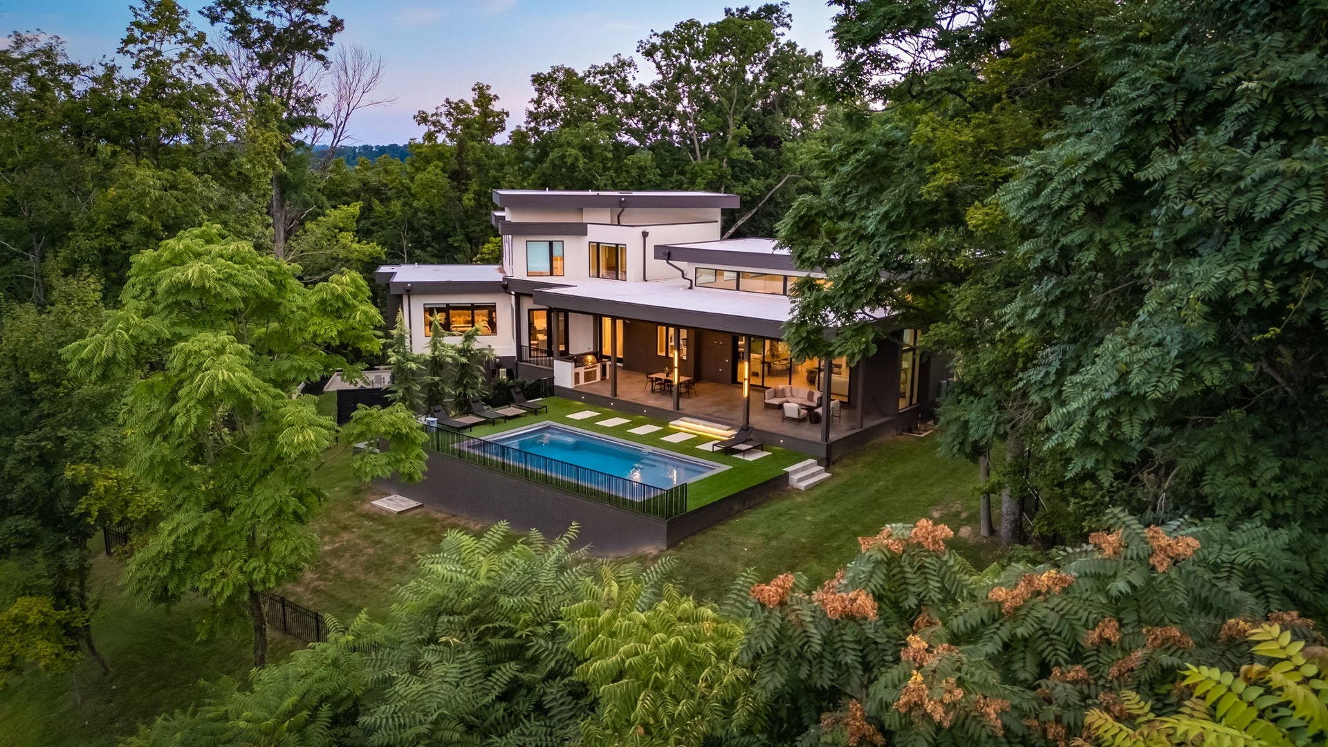663 Hunters Trail, Nashville, TN 37209