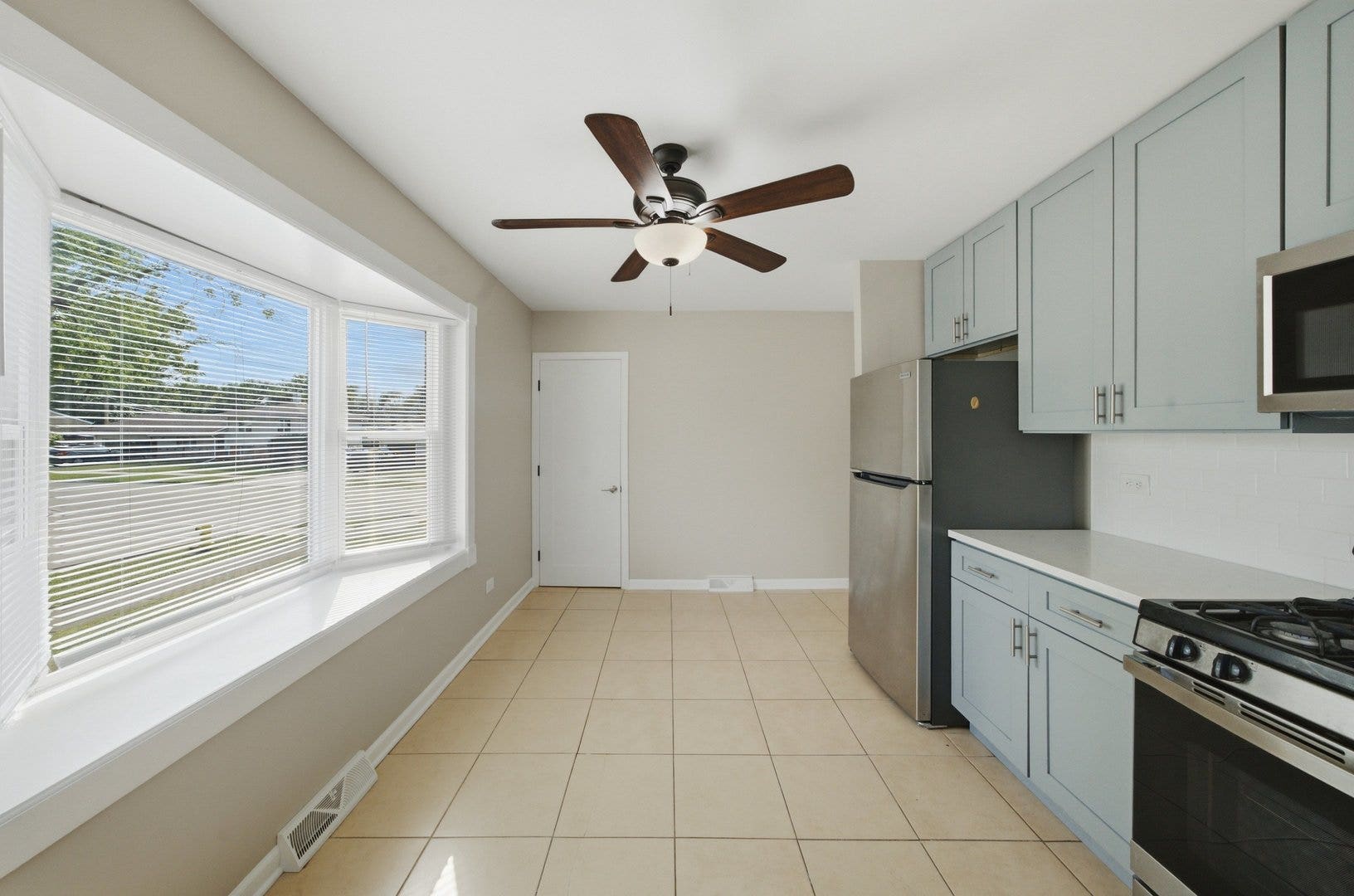 9338 Oak Street, Orland Park, IL 60462