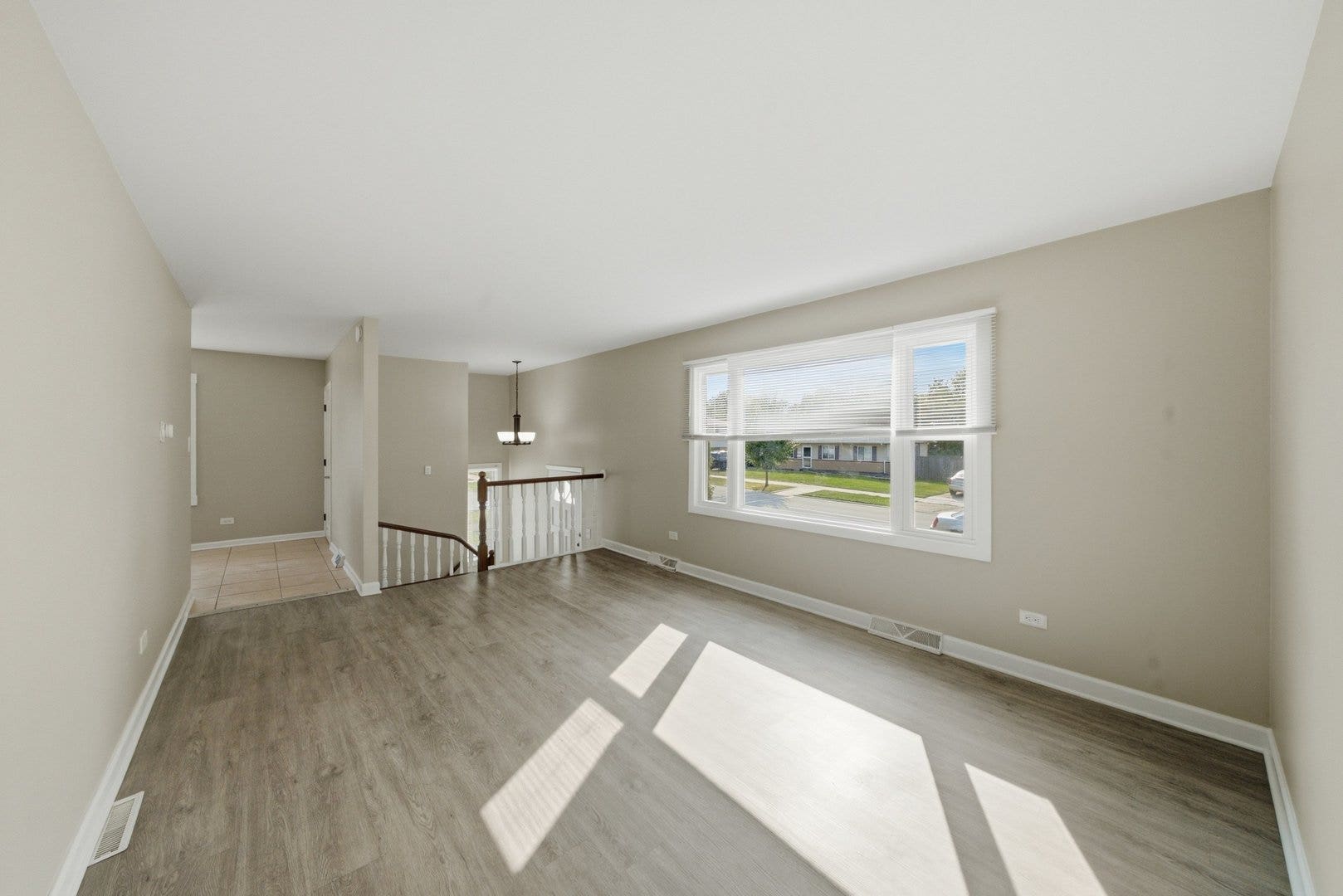 9338 Oak Street, Orland Park, IL 60462