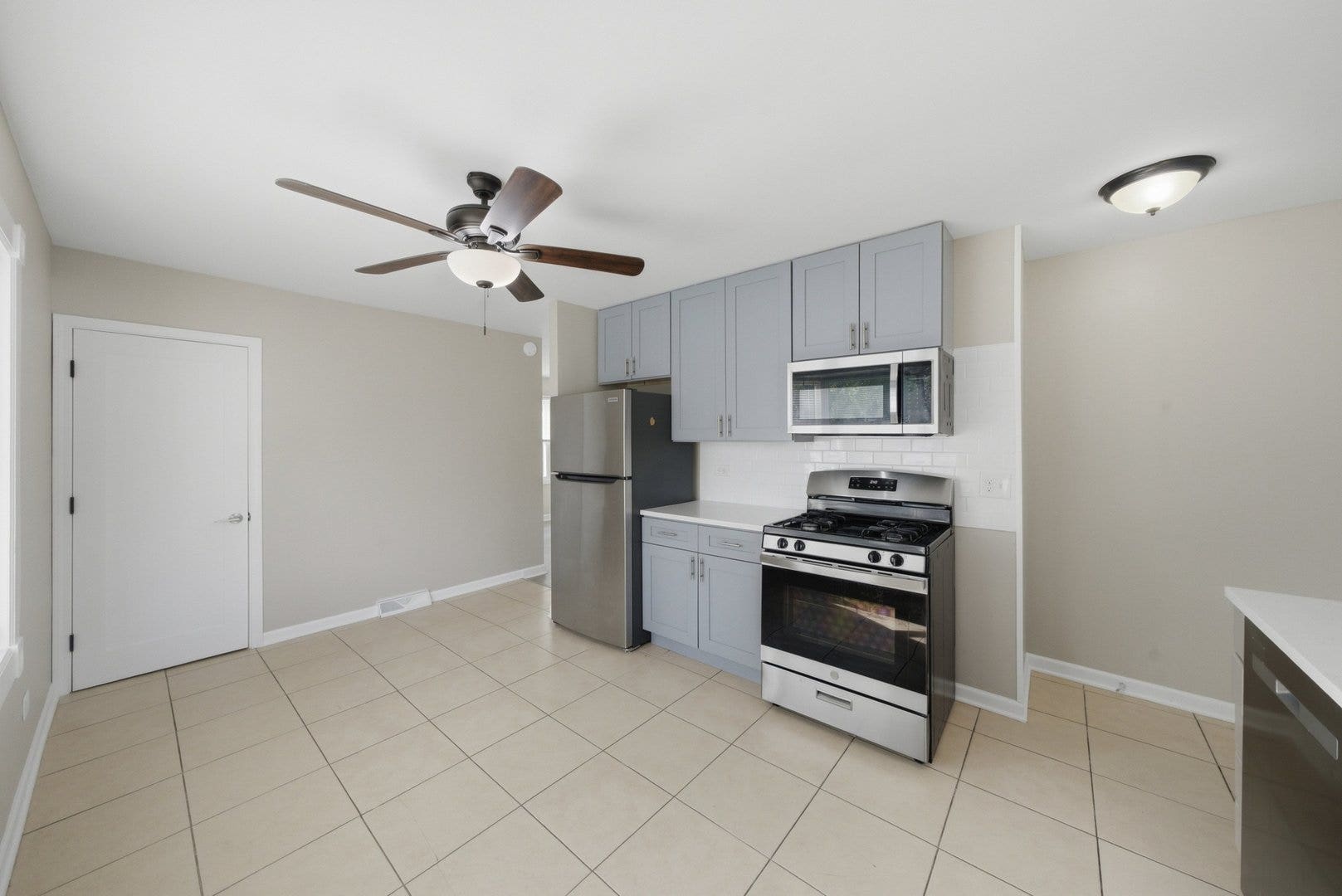 9338 Oak Street, Orland Park, IL 60462