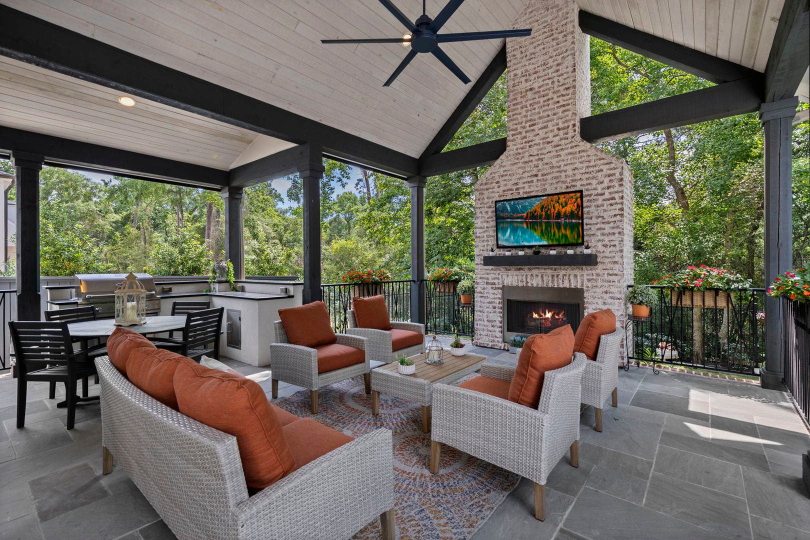 79 Simon Lake Lane, The Woodlands, TX 77381