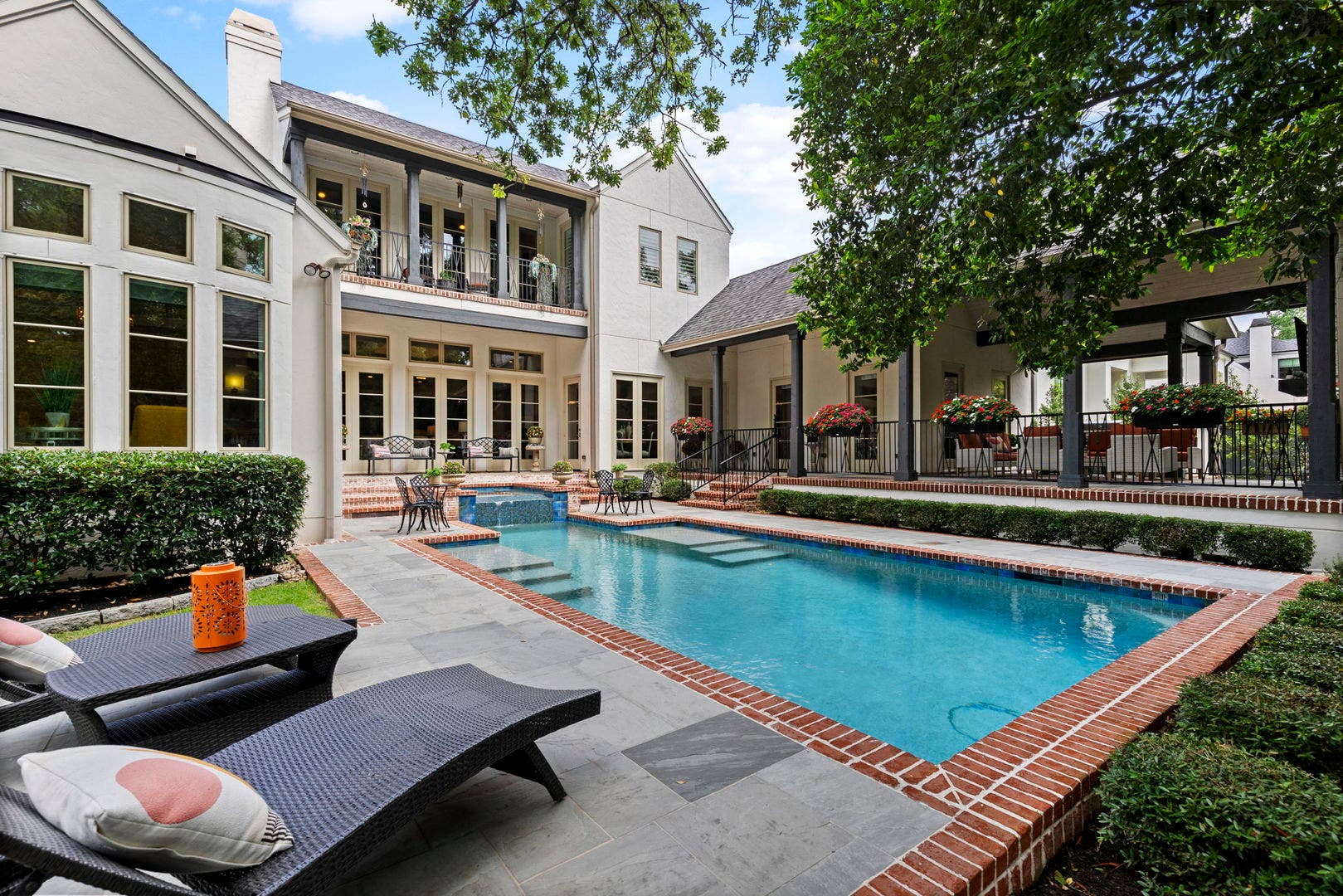 79 Simon Lake Lane, The Woodlands, TX 77381
