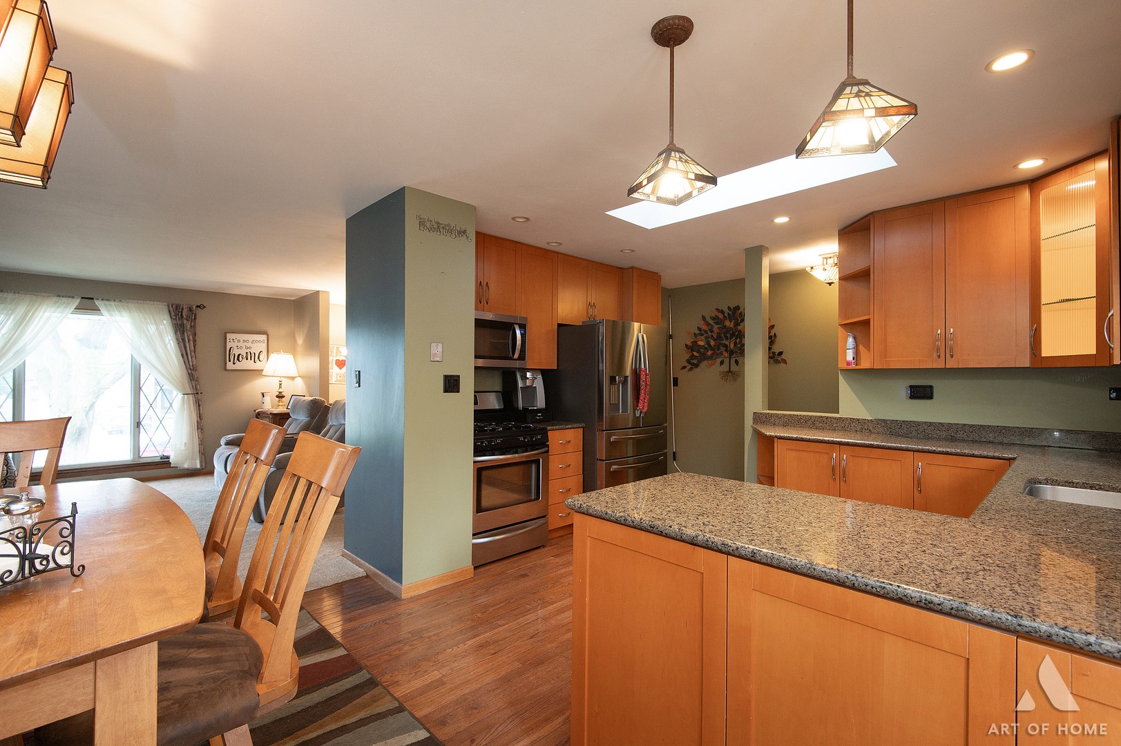9313 Parkside Avenue, Oak Lawn, IL 60453 9313 Parkside Avenue, Oak Lawn, IL 60453