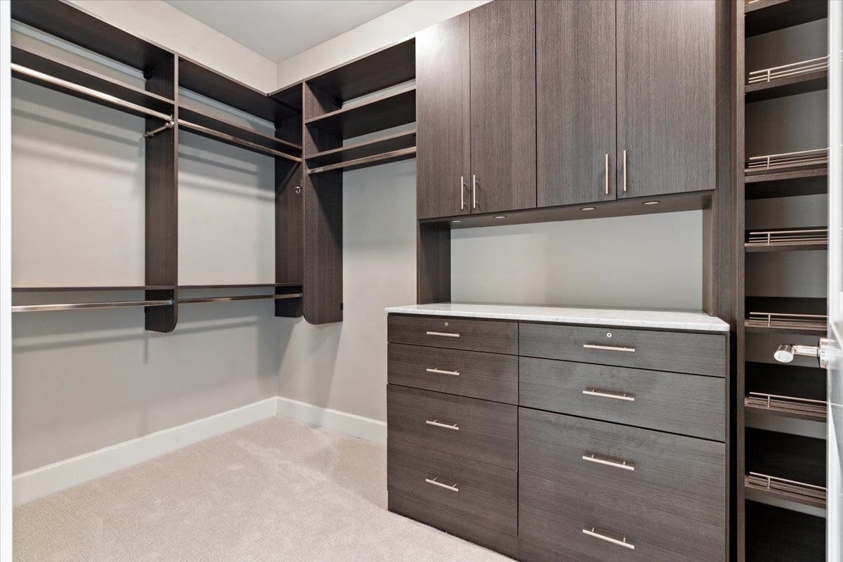 2550 N Lakeview Avenue, #S1506, Chicago, IL 60614