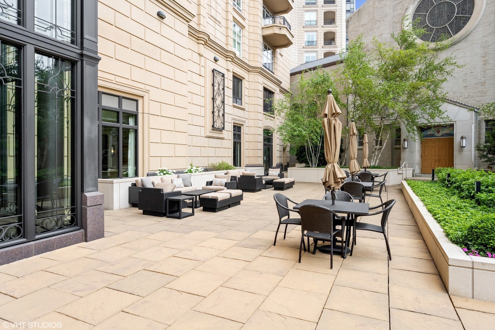 2550 N Lakeview Avenue, #S1506, Chicago, IL 60614
