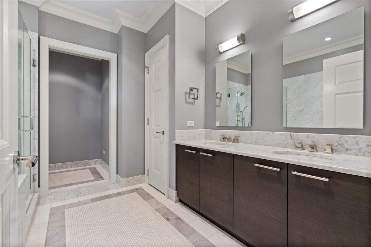 2550 N Lakeview Avenue, #S1506, Chicago, IL 60614