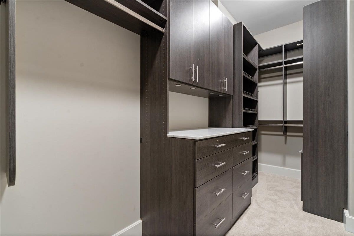 2550 N Lakeview Avenue, #S1506, Chicago, IL 60614