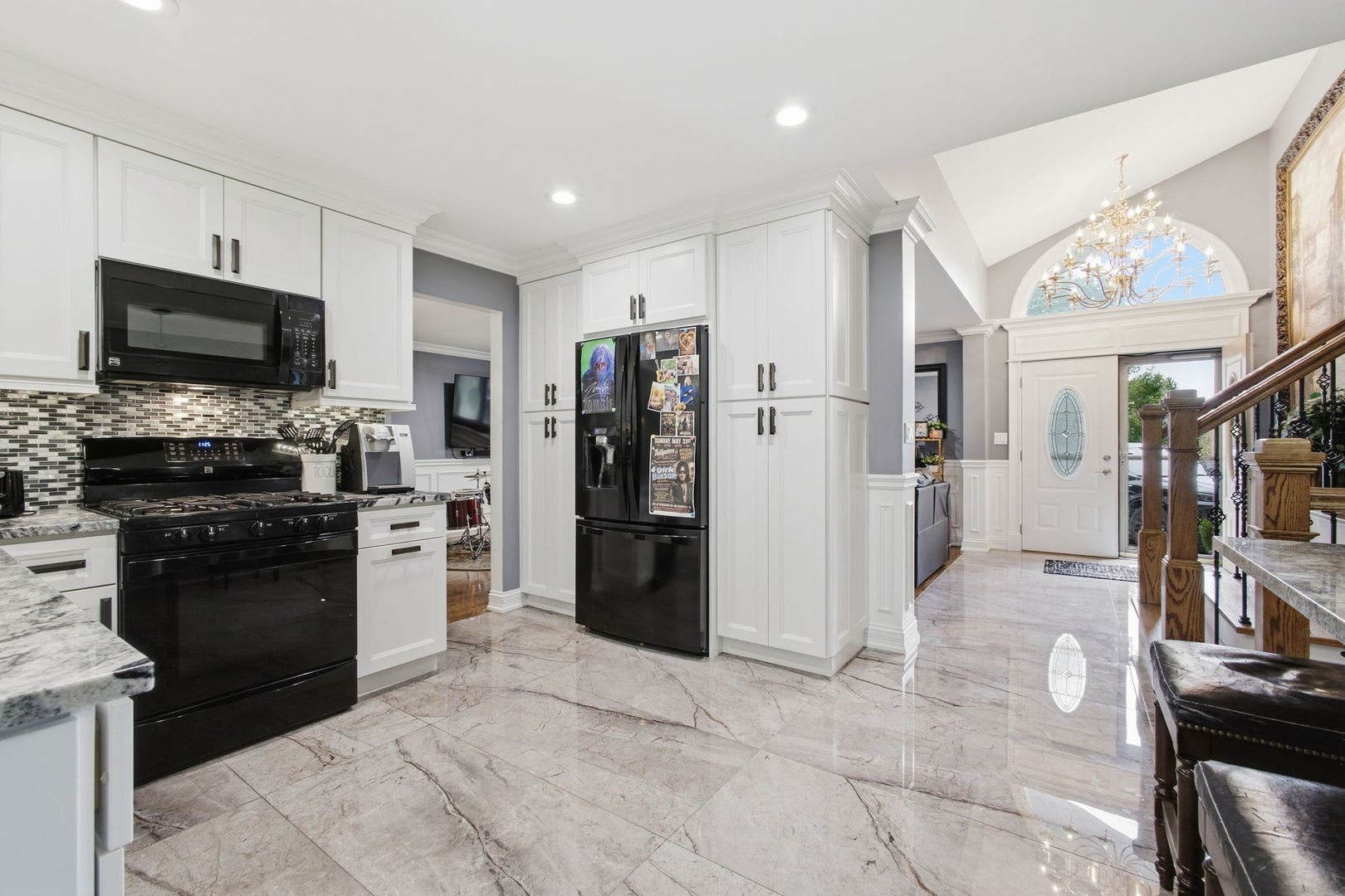 8040 Chippewa Trail, Tinley Park, IL 60477 8040 Chippewa Trail, Tinley Park, IL 60477