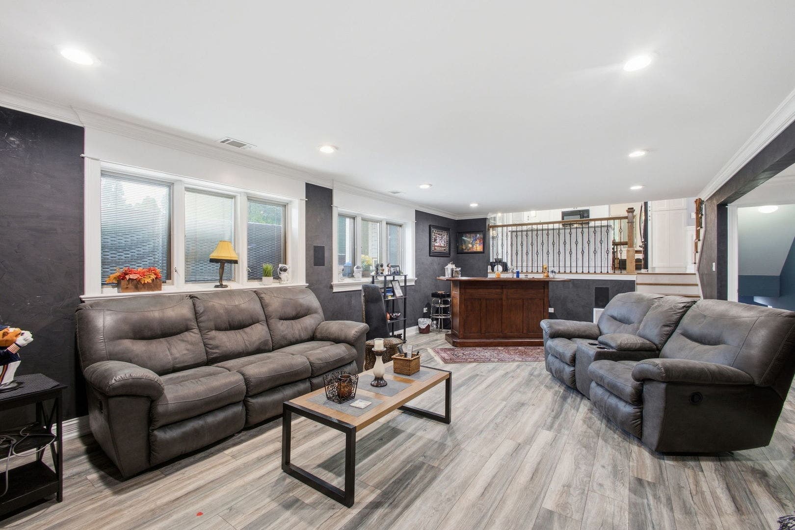 8040 Chippewa Trail, Tinley Park, IL 60477 8040 Chippewa Trail, Tinley Park, IL 60477