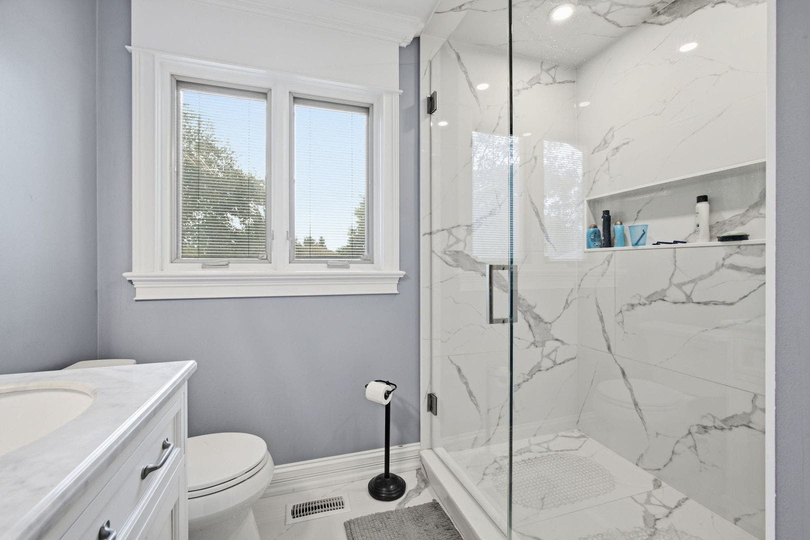8040 Chippewa Trail, Tinley Park, IL 60477 8040 Chippewa Trail, Tinley Park, IL 60477