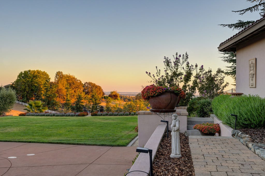 4021 Porter Lane, Shingle Springs, CA 95682 4021 Porter Lane, Shingle Springs, CA 95682