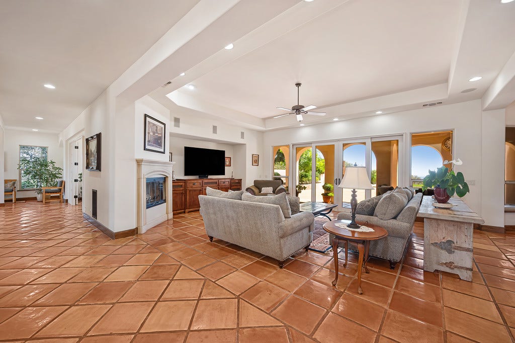 4021 Porter Lane, Shingle Springs, CA 95682 4021 Porter Lane, Shingle Springs, CA 95682