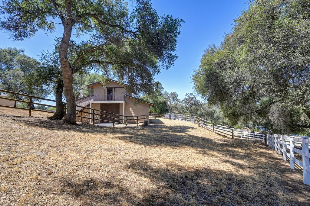 4021 Porter Lane, Shingle Springs, CA 95682 4021 Porter Lane, Shingle Springs, CA 95682