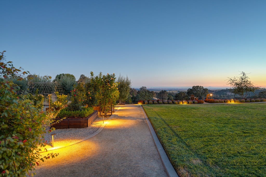 4021 Porter Lane, Shingle Springs, CA 95682 4021 Porter Lane, Shingle Springs, CA 95682