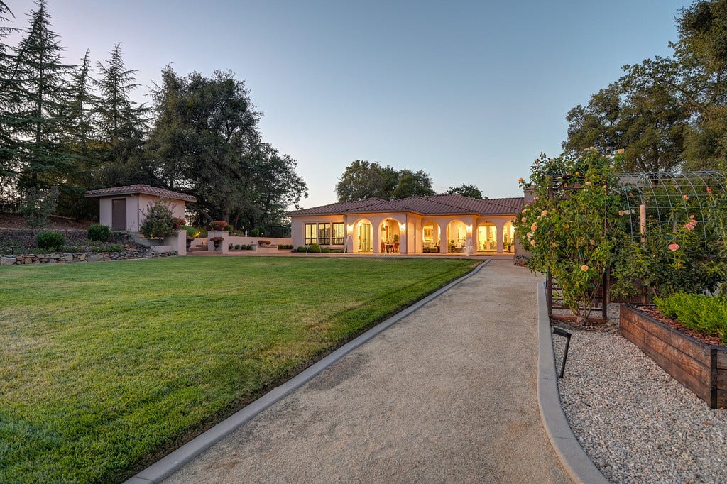 4021 Porter Lane, Shingle Springs, CA 95682 4021 Porter Lane, Shingle Springs, CA 95682