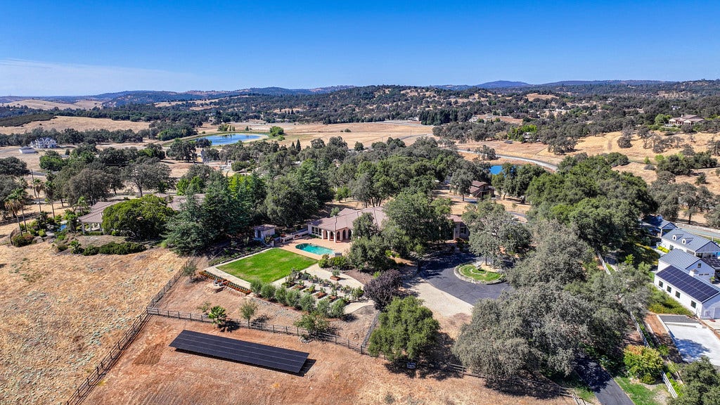 4021 Porter Lane, Shingle Springs, CA 95682 4021 Porter Lane, Shingle Springs, CA 95682