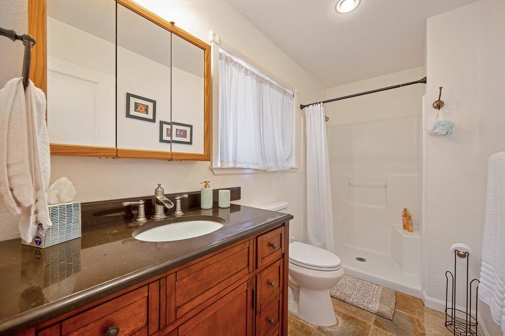 4021 Porter Lane, Shingle Springs, CA 95682 4021 Porter Lane, Shingle Springs, CA 95682