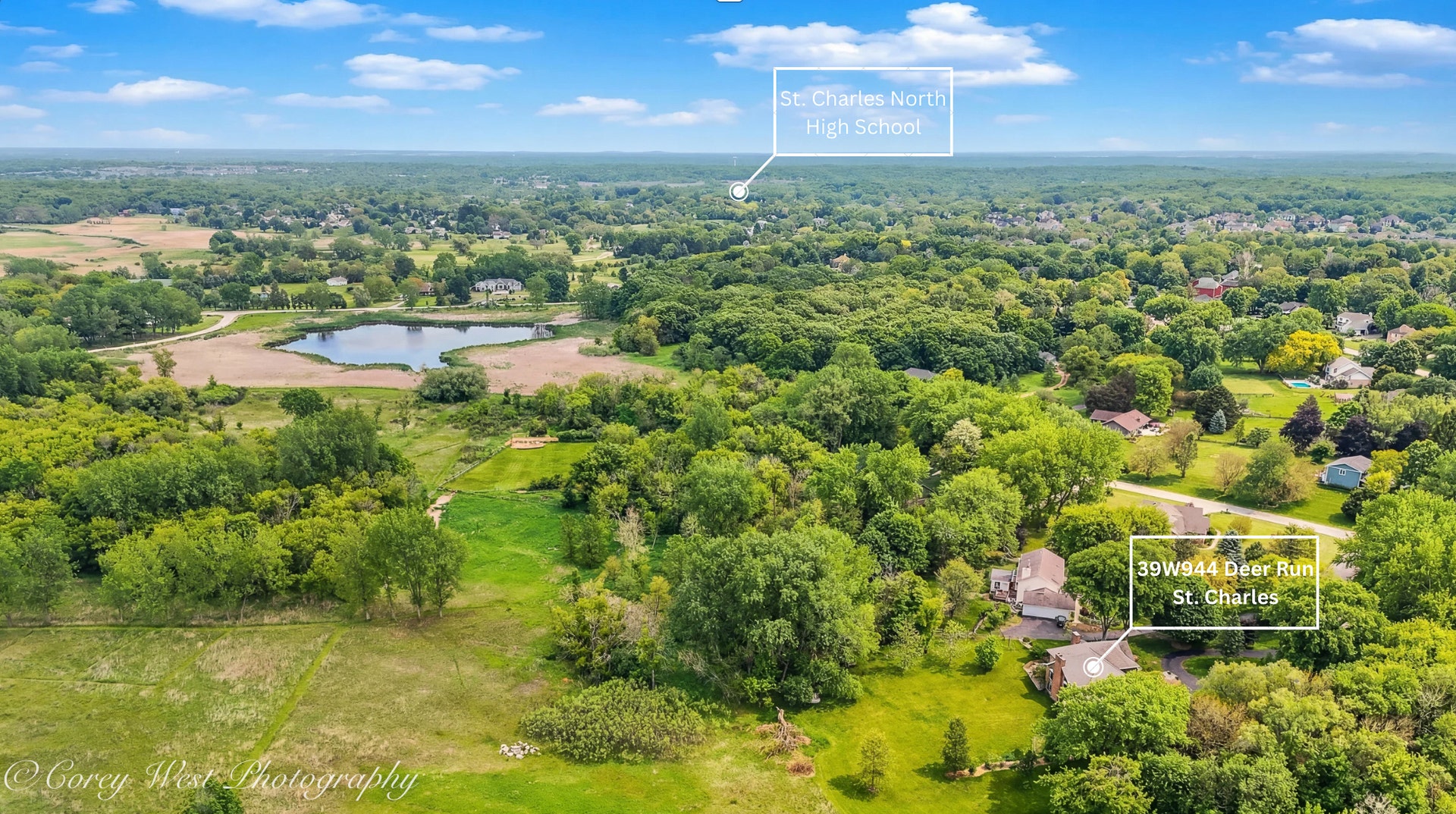 39W944 Deer Run Drive, St. Charles, IL 60175