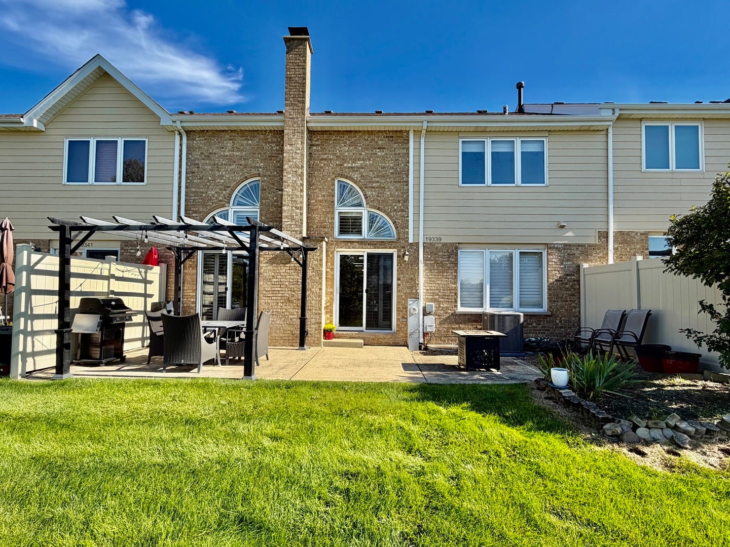 19339 Lisadell Drive, Tinley Park, IL 60487 19339 Lisadell Drive, Tinley Park, IL 60487