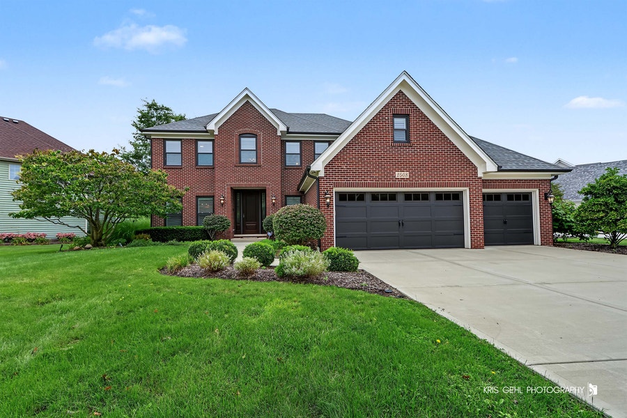 Property photo for 2508 Stonehenge Drive, Aurora, IL
