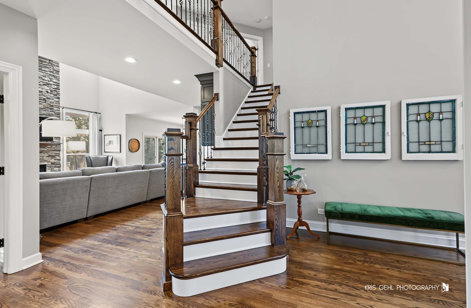 2508 Stonehenge Drive, Aurora, IL 60502 Staircase