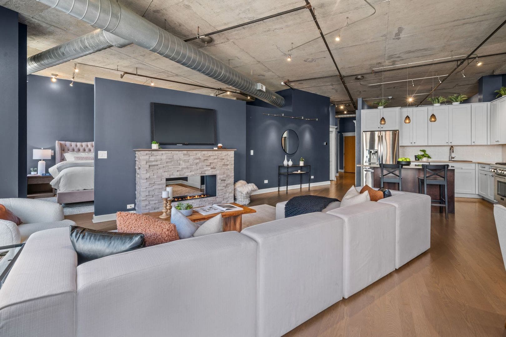 1000 W ADAMS Street, #607, Chicago, IL 60607 1000 W ADAMS Street, #607, Chicago, IL 60607
