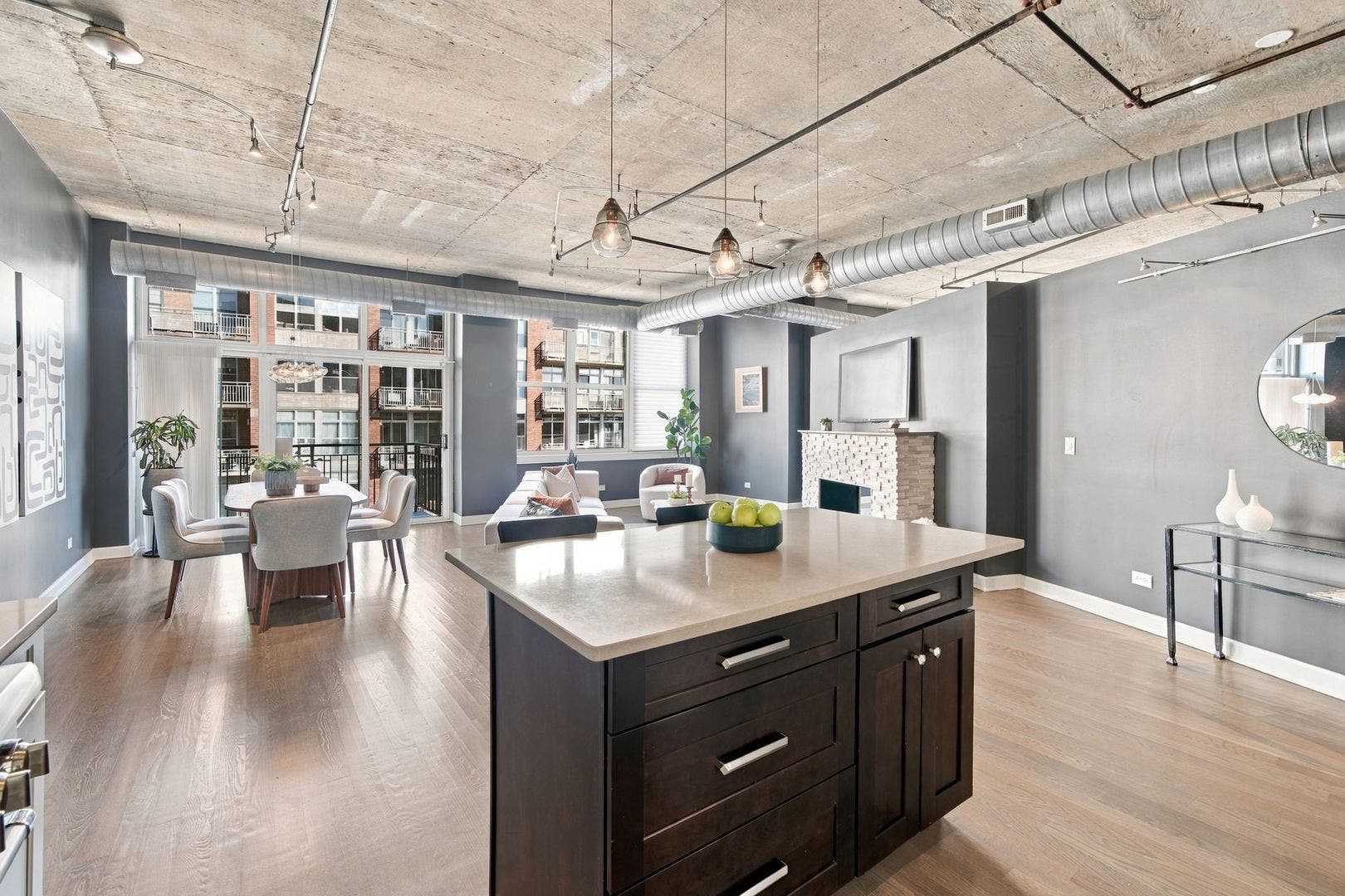 1000 W ADAMS Street, #607, Chicago, IL 60607 1000 W ADAMS Street, #607, Chicago, IL 60607