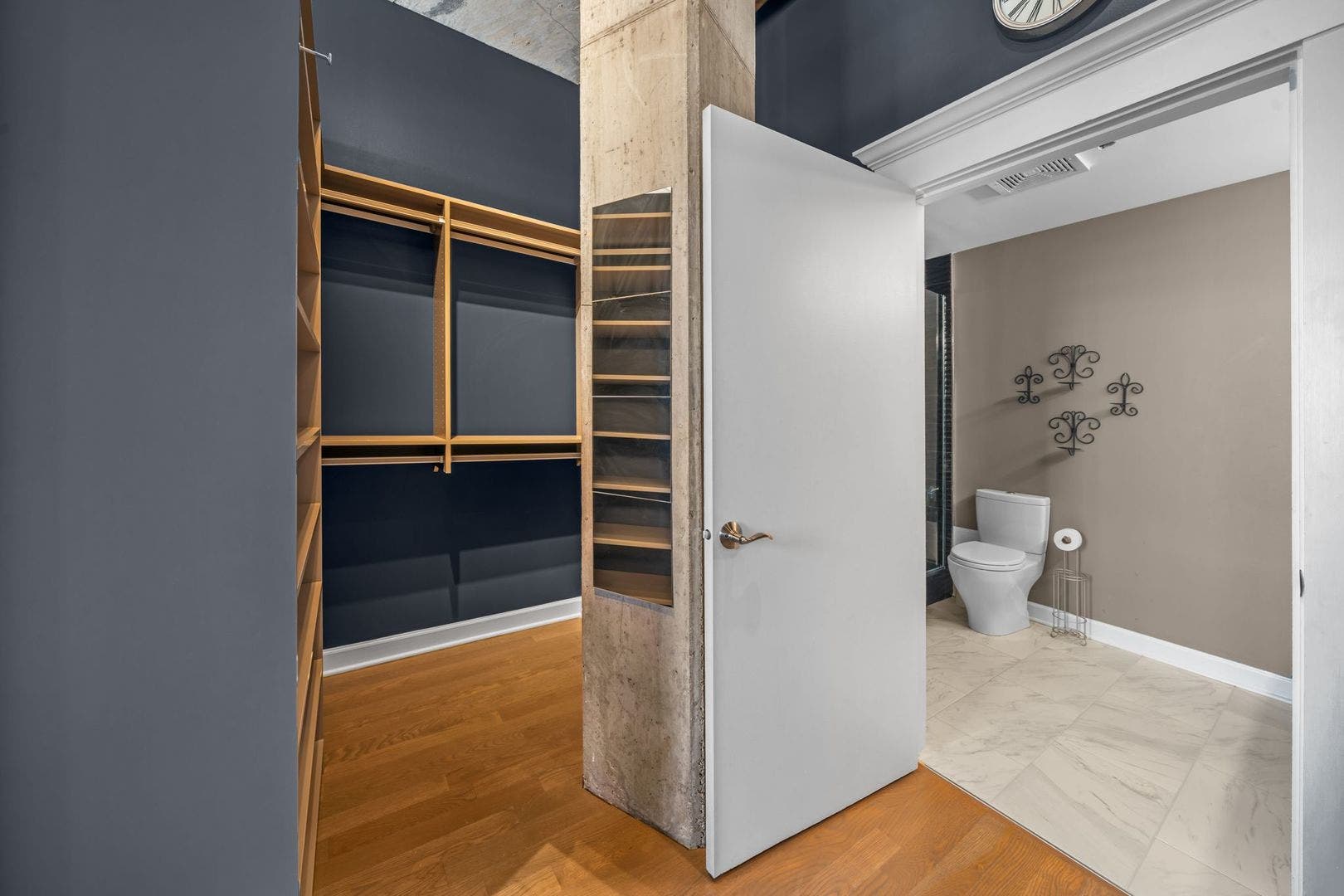 1000 W ADAMS Street, #607, Chicago, IL 60607 1000 W ADAMS Street, #607, Chicago, IL 60607