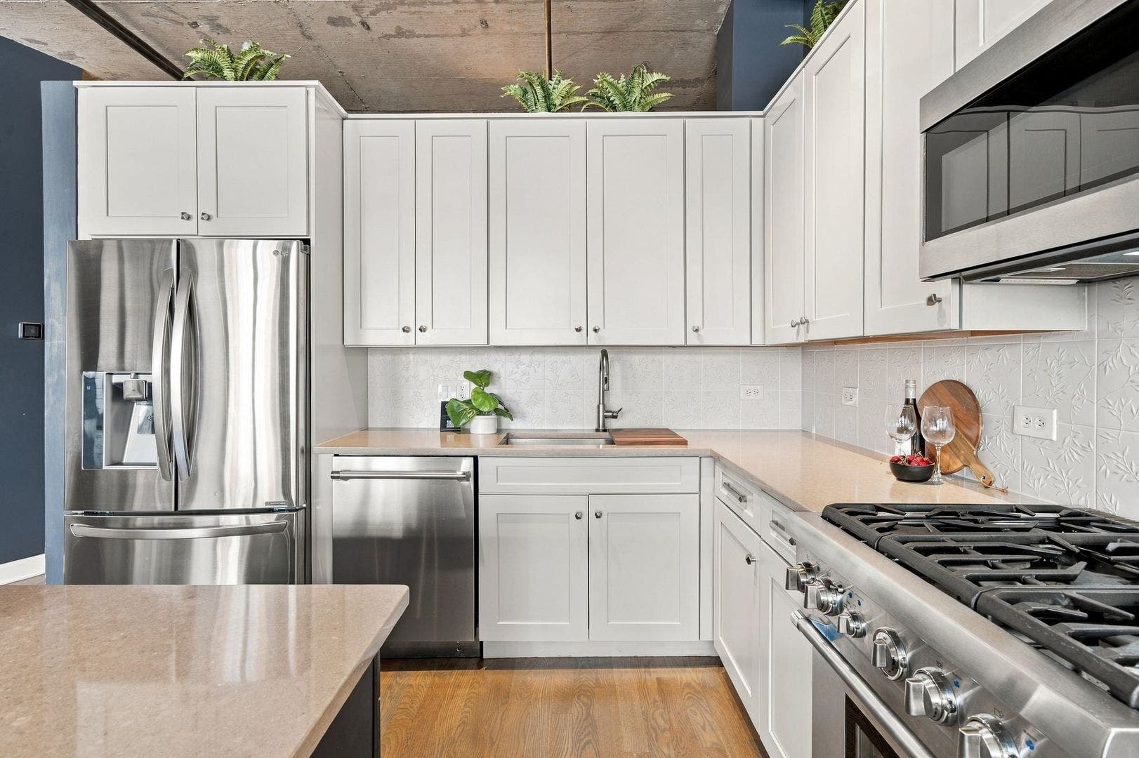1000 W ADAMS Street, #607, Chicago, IL 60607 1000 W ADAMS Street, #607, Chicago, IL 60607