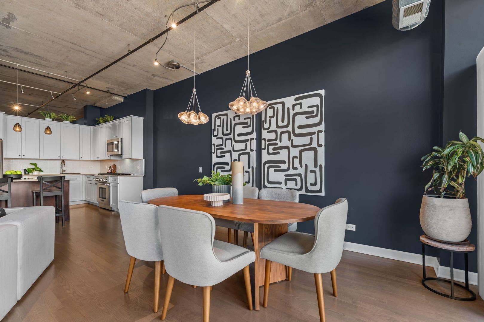 1000 W ADAMS Street, #607, Chicago, IL 60607 1000 W ADAMS Street, #607, Chicago, IL 60607